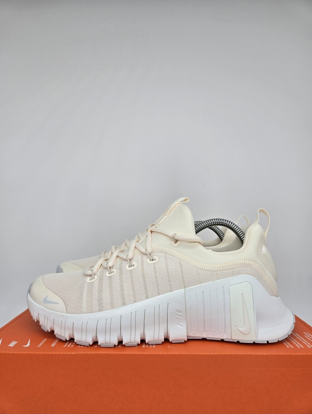 Nike Women's Free Metcon 6 Chalk Summit White Workout Shoes Size 9.5